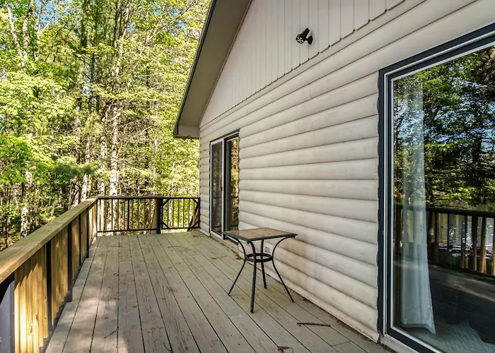 Silk Cabin